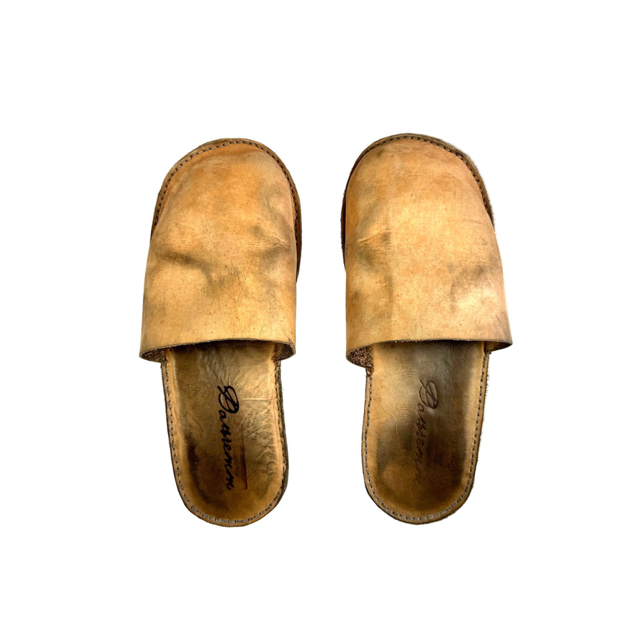RAW AGED LEATHER SLEEPERS
