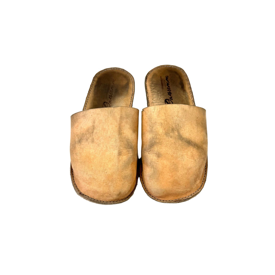 RAW AGED LEATHER SLEEPERS